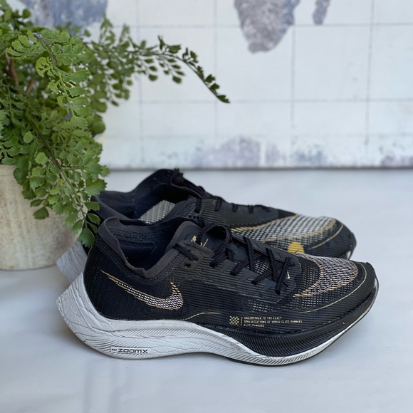 NIKE🔴Zoomx VAPORFLY Next% 2  Run women size 8 white/black/metallic gold $250 - Picture 12 of 14
